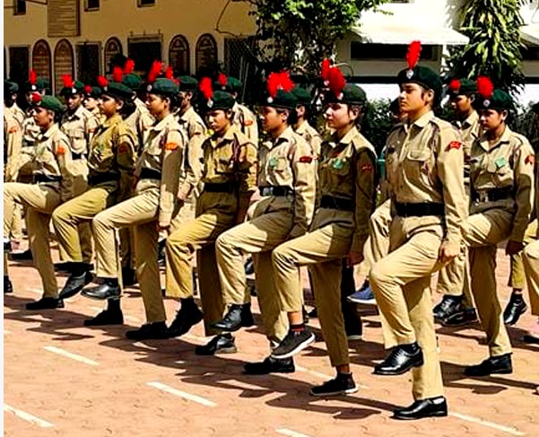 टीएमयू की बेटियां उड़ेंगी ऊंची उड़ान, 50 कैडेट्स को हरी झंडी