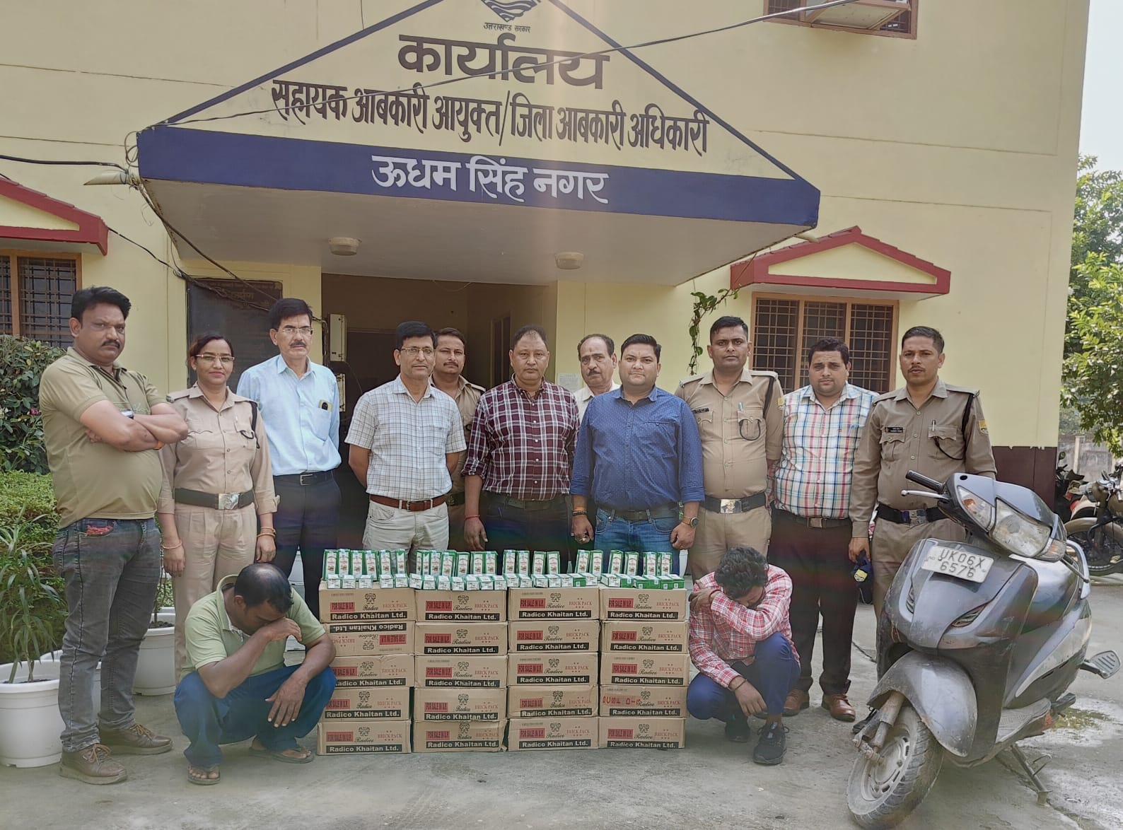 सीमावर्ती राज्य से देसी शराब तस्करी का पर्दाफाश: रुद्रपुर से बड़ी कार्रवाई, दो गिरफ्तार